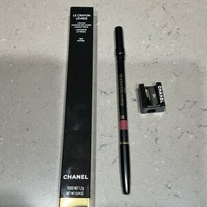 Chanel Le Crayon Lèvres Lip Pencil with Sharpener in Pivone #164, New